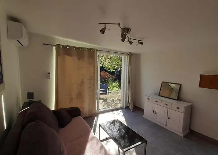 Apartment Climatise Independant De 24m² Calvi (Corsica)