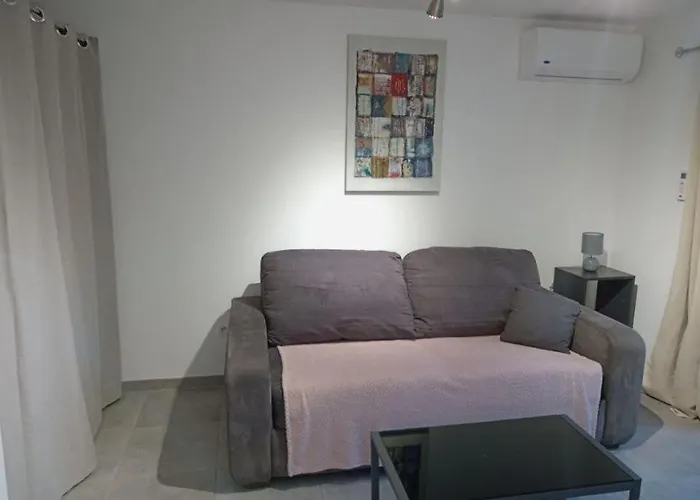 Apartment Climatise Independant De 24m²